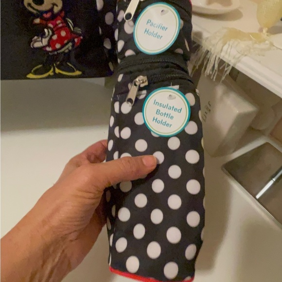 Disney Minnie Dots super cute diaper bag with a bottle holder& stroller straps - Picture 4 of 16